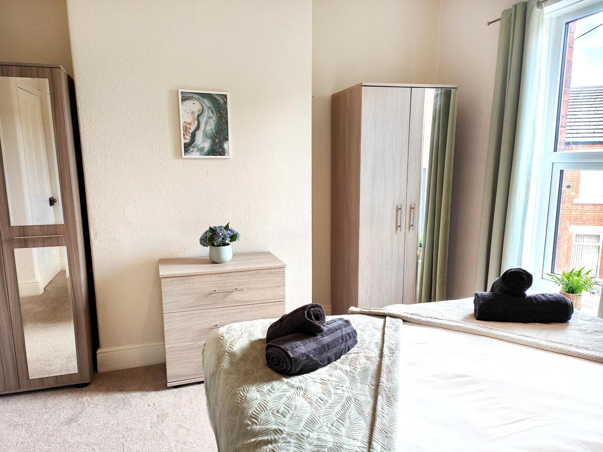 Douglas House, Near Hospital, Attractive And Comfy 2 Bedroom House With Enclosed Yard To Rear Carlisle  Exterior foto